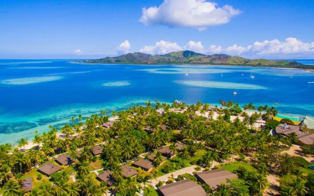 Aerial of of the Resort Courtesy of Plantation Island Resort Aerial of of the Resort Courtesy of Plantation Island Resort - Fiji Surf Resorts