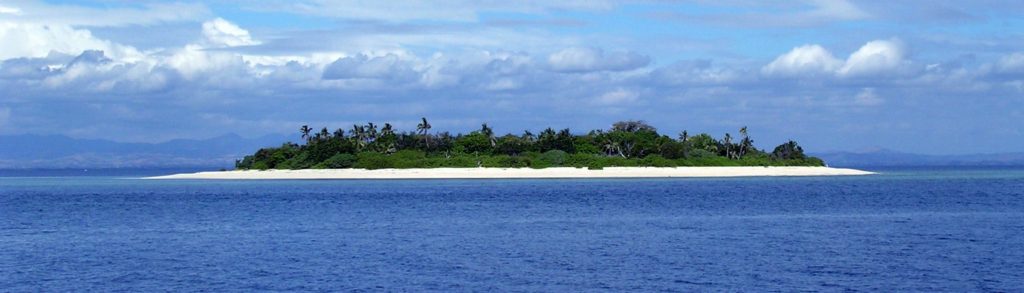 Mamanuca Island The Mamanuca Islands are offshore from the Nadi, Denarau & Lautoka area.