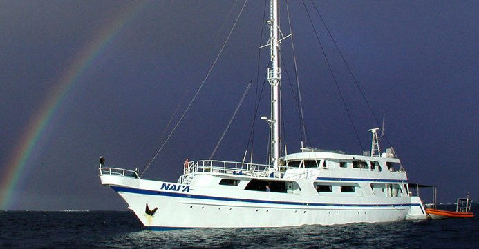Nai'a live aboard dive boat