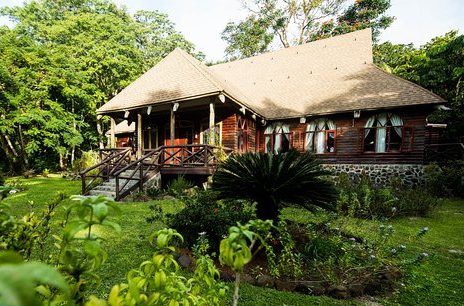 Royal Bure at Papageno Eco Resort Royal Bure at Papageno Eco Resort - Kadavu Accommodations